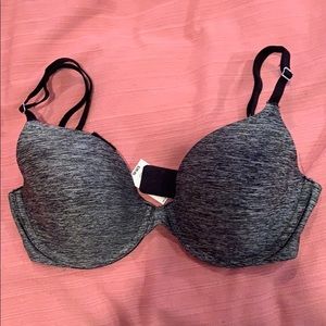 Victoria’s Secret grey bra
